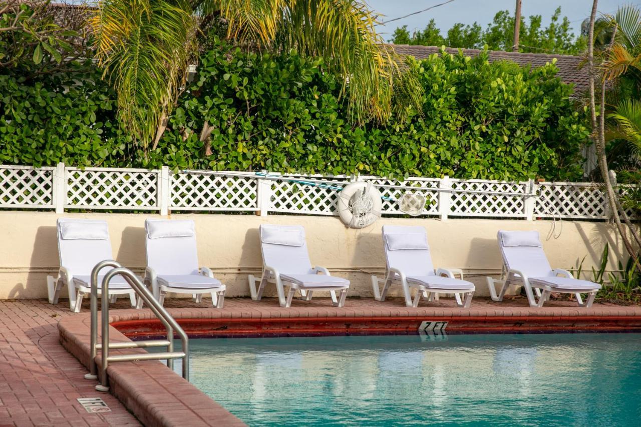 Comfort Inn Oceanside Deerfield Beach Buitenkant foto