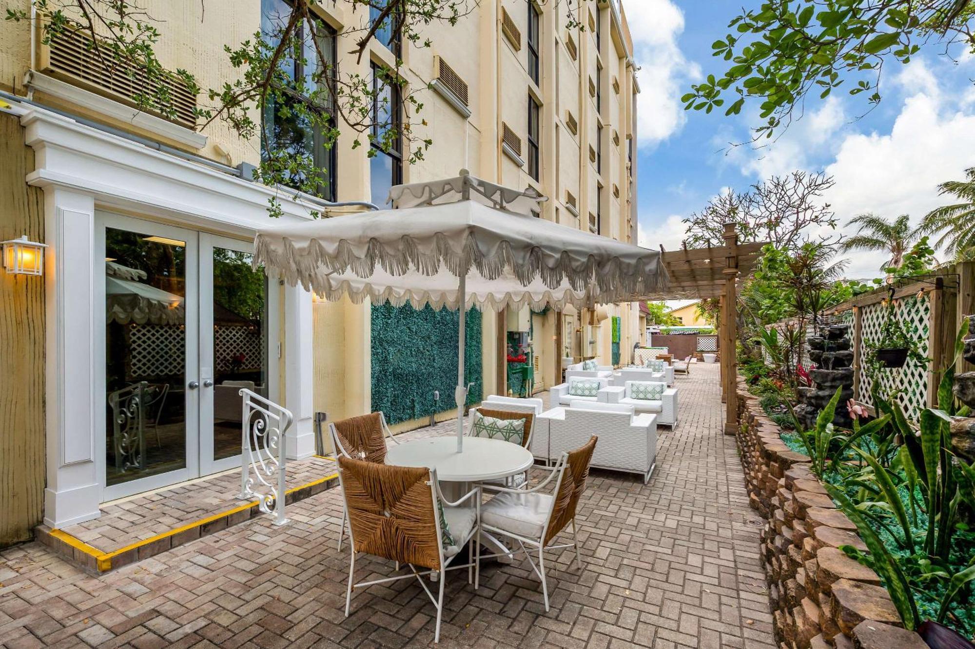 Comfort Inn Oceanside Deerfield Beach Buitenkant foto